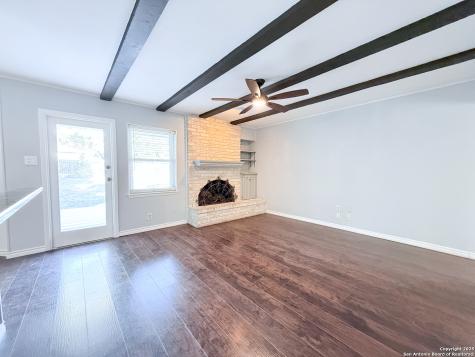 10402 Redlawn San Antonio TX 78230