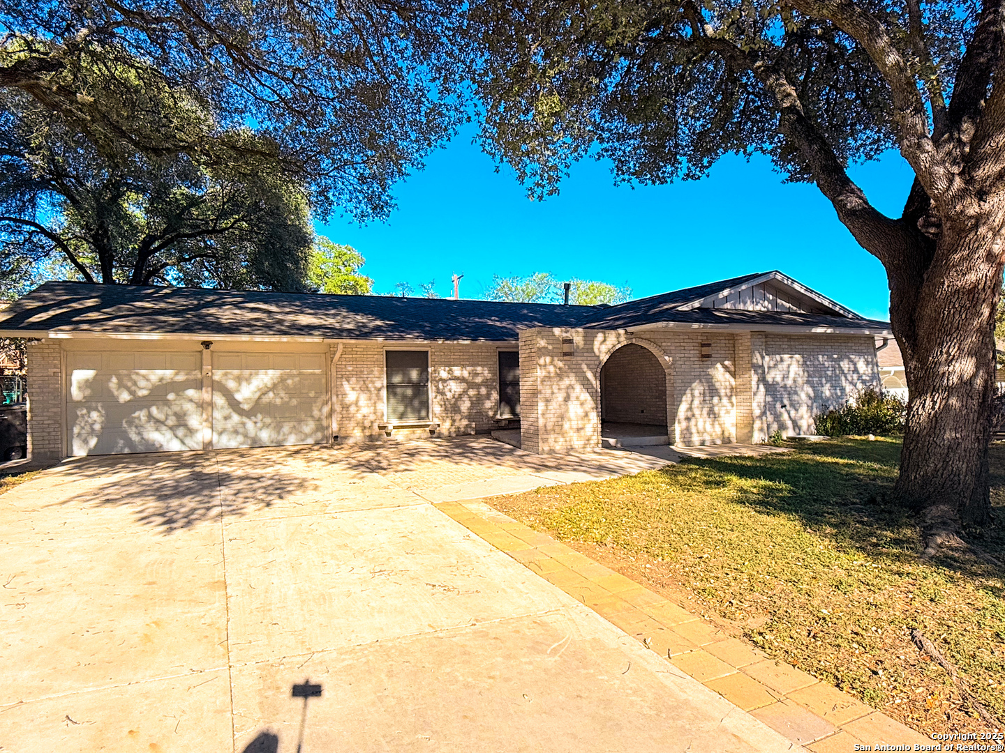 10402 Redlawn San Antonio TX 78230
