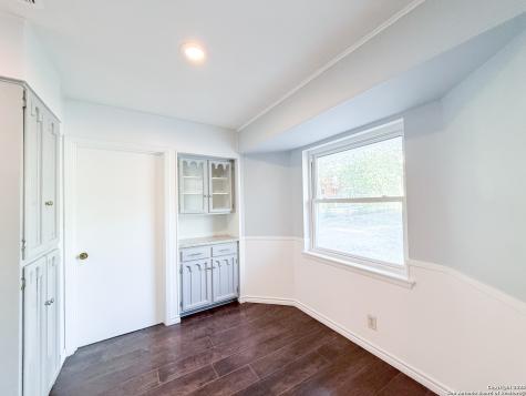 10402 Redlawn San Antonio TX 78230