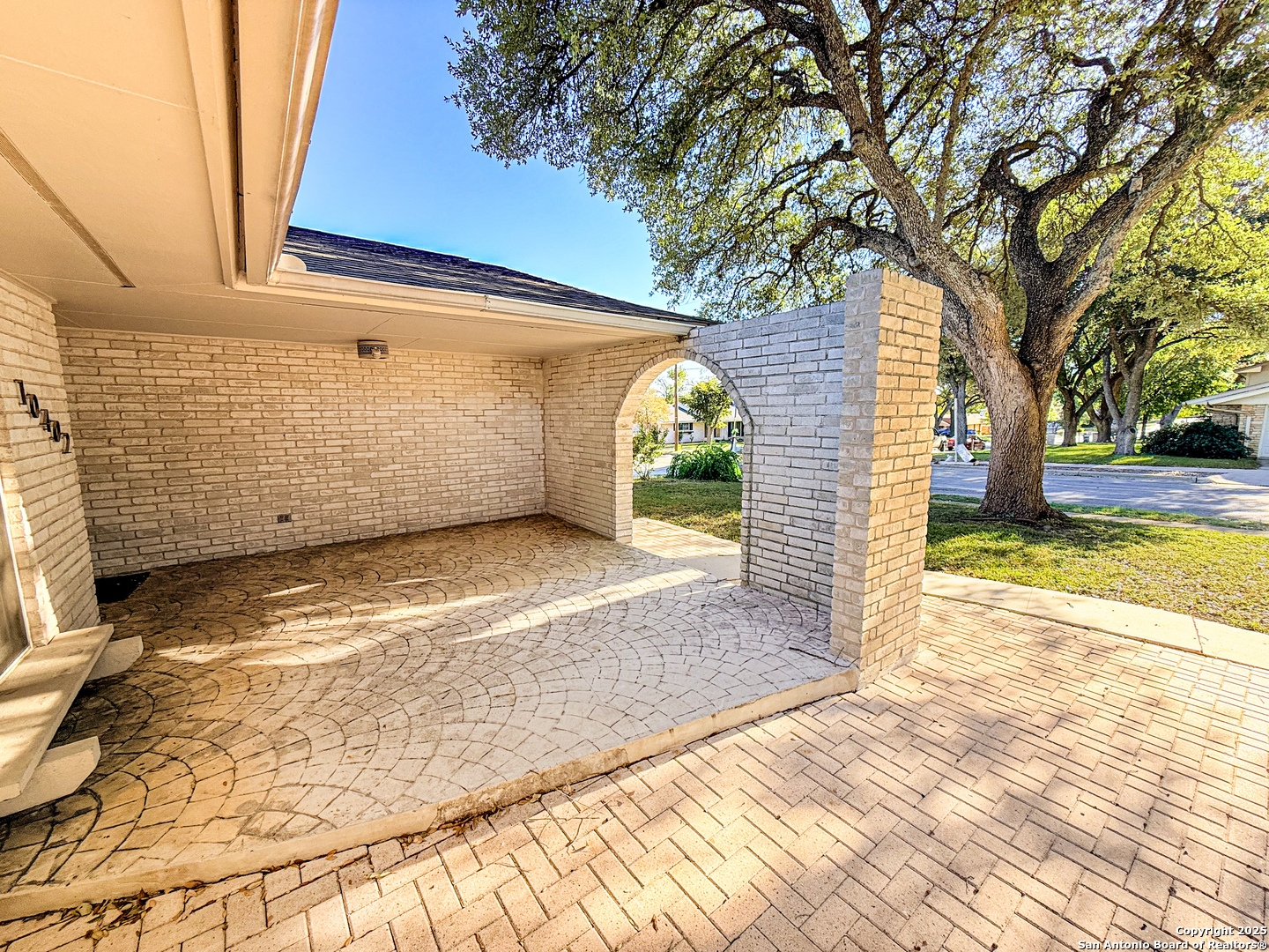 10402 Redlawn San Antonio TX 78230