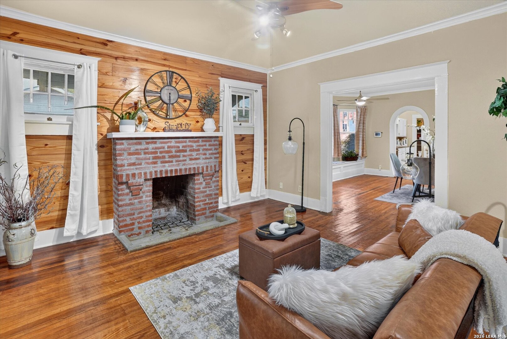 1039 W Russell Place San Antonio TX 78212