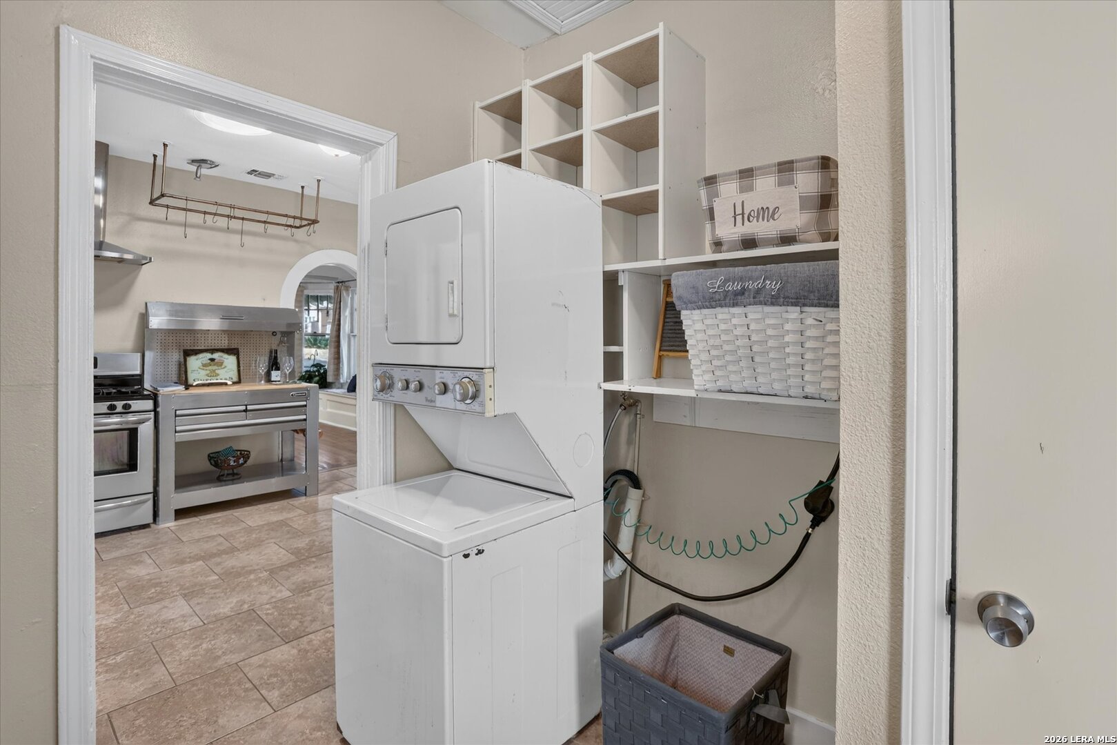 1039 W Russell Place San Antonio TX 78212