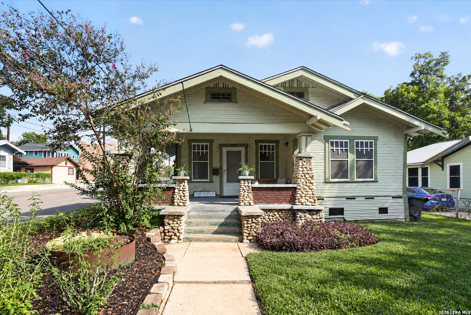 1039 W Russell Place San Antonio TX 78212