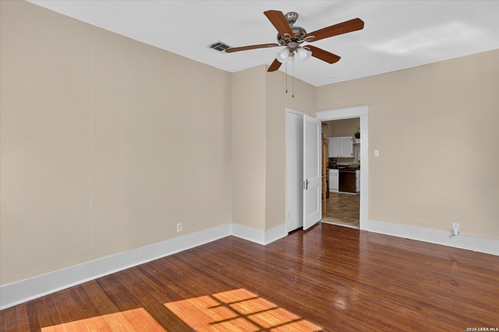 1039 W Russell Place San Antonio TX 78212