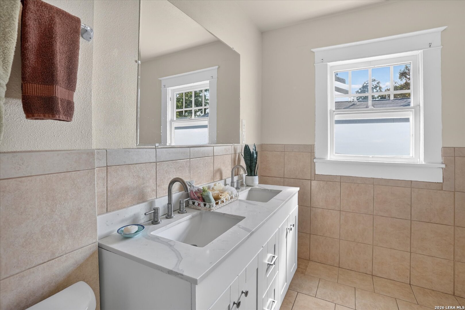 1039 W Russell Place San Antonio TX 78212