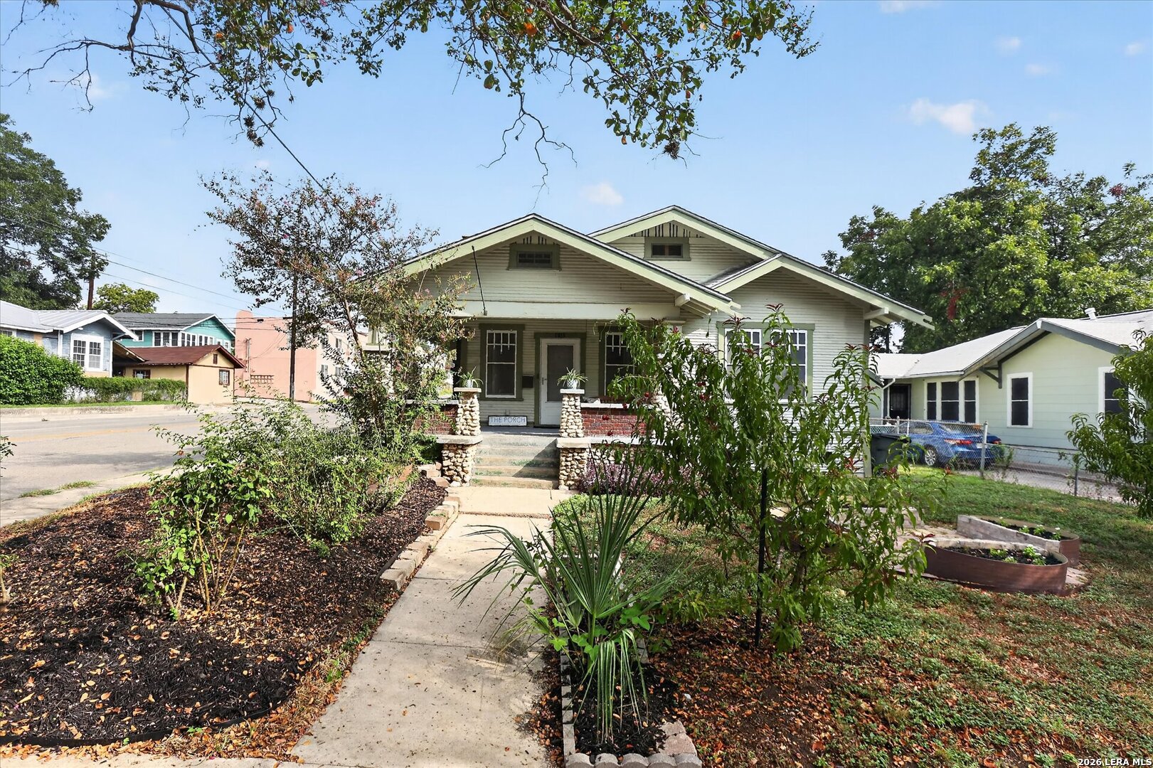 1039 W Russell Place San Antonio TX 78212