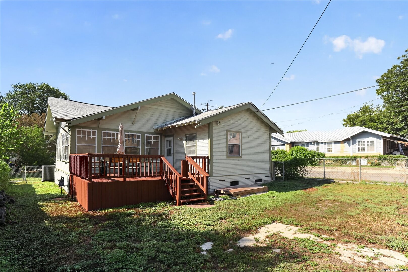 1039 W Russell Place San Antonio TX 78212