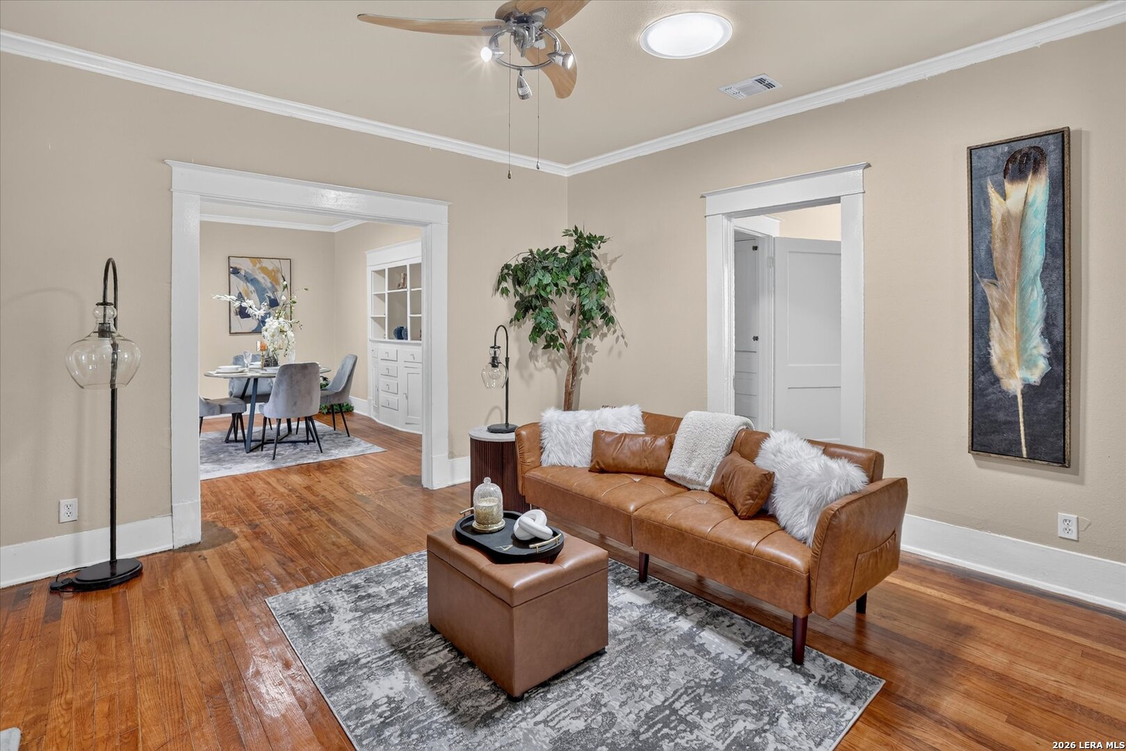 1039 W Russell Place San Antonio TX 78212