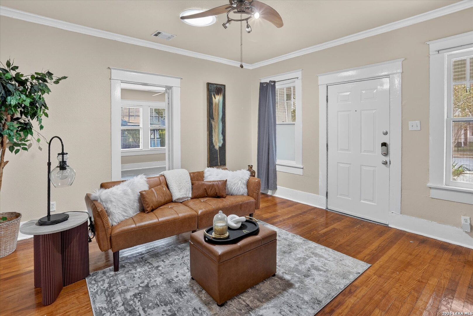 1039 W Russell Place San Antonio TX 78212
