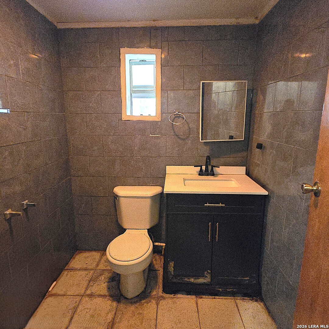 2885 Fm 1796 Dhanis TX 78850