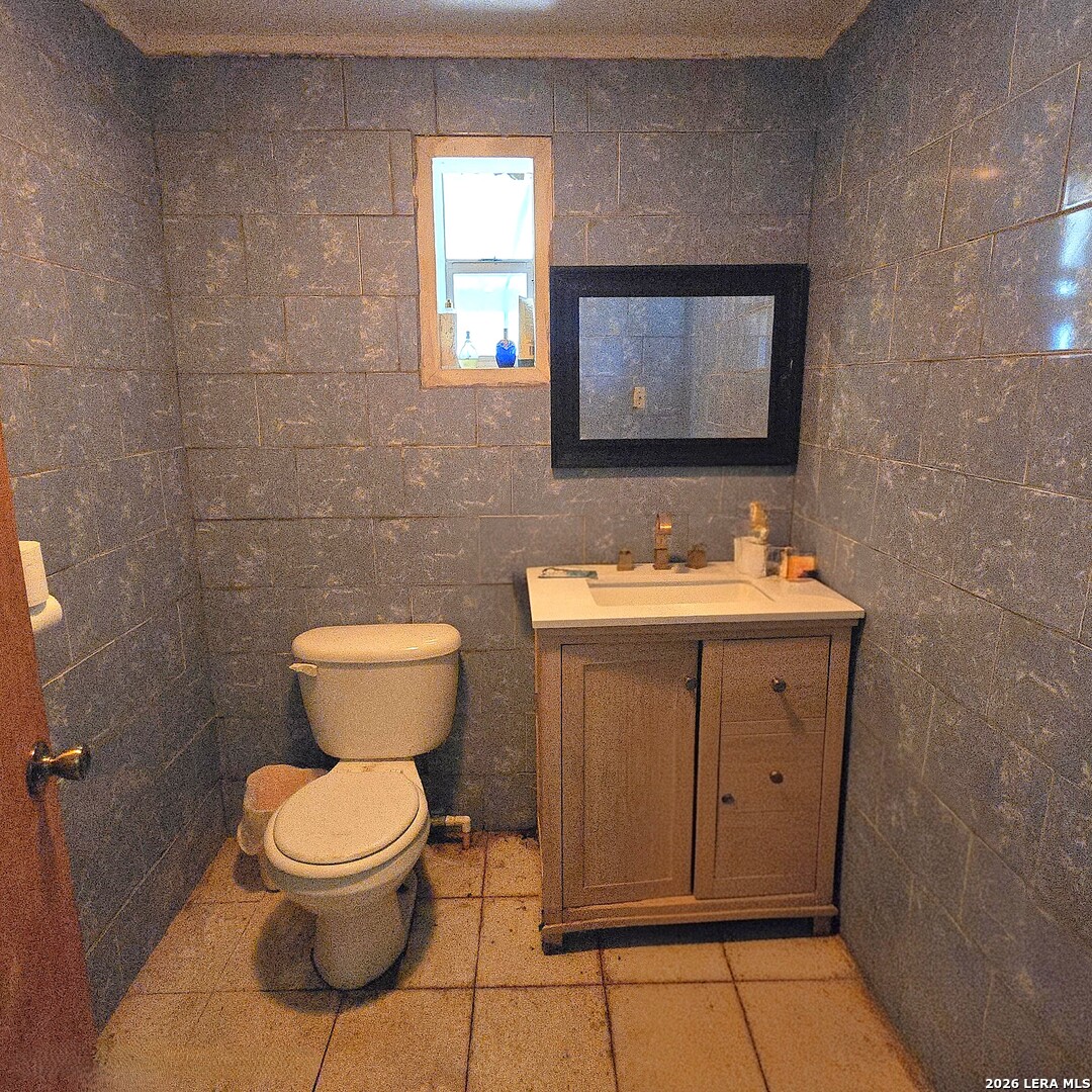 2885 Fm 1796 Dhanis TX 78850