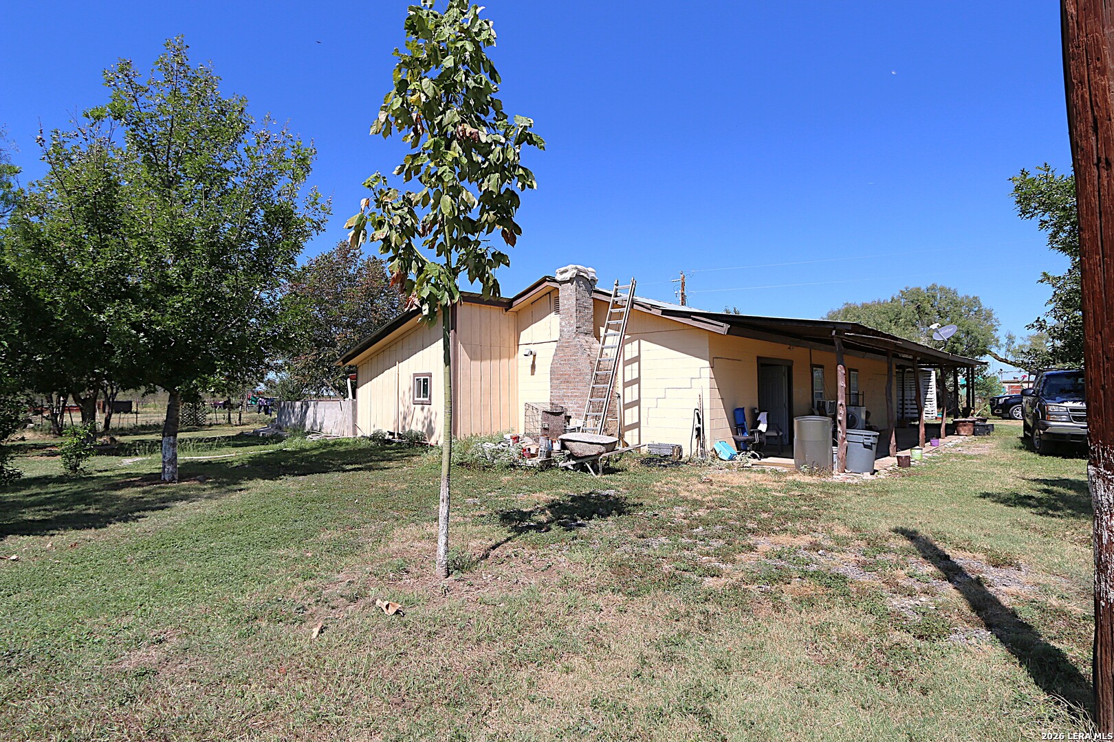 2885 Fm 1796 Dhanis TX 78850