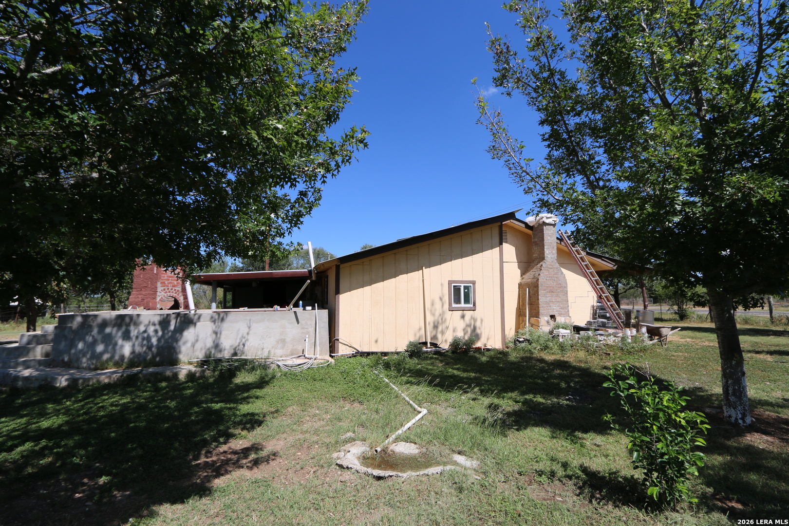 2885 Fm 1796 Dhanis TX 78850