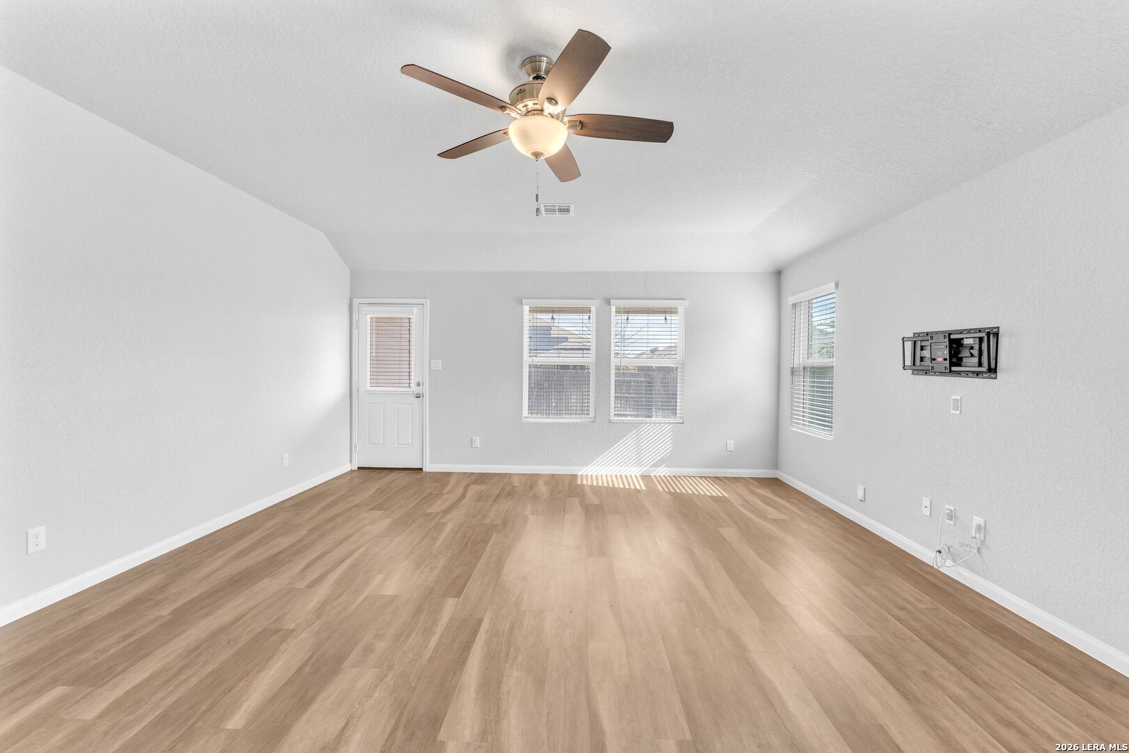 1044 Raceland San Antonio TX 78245
