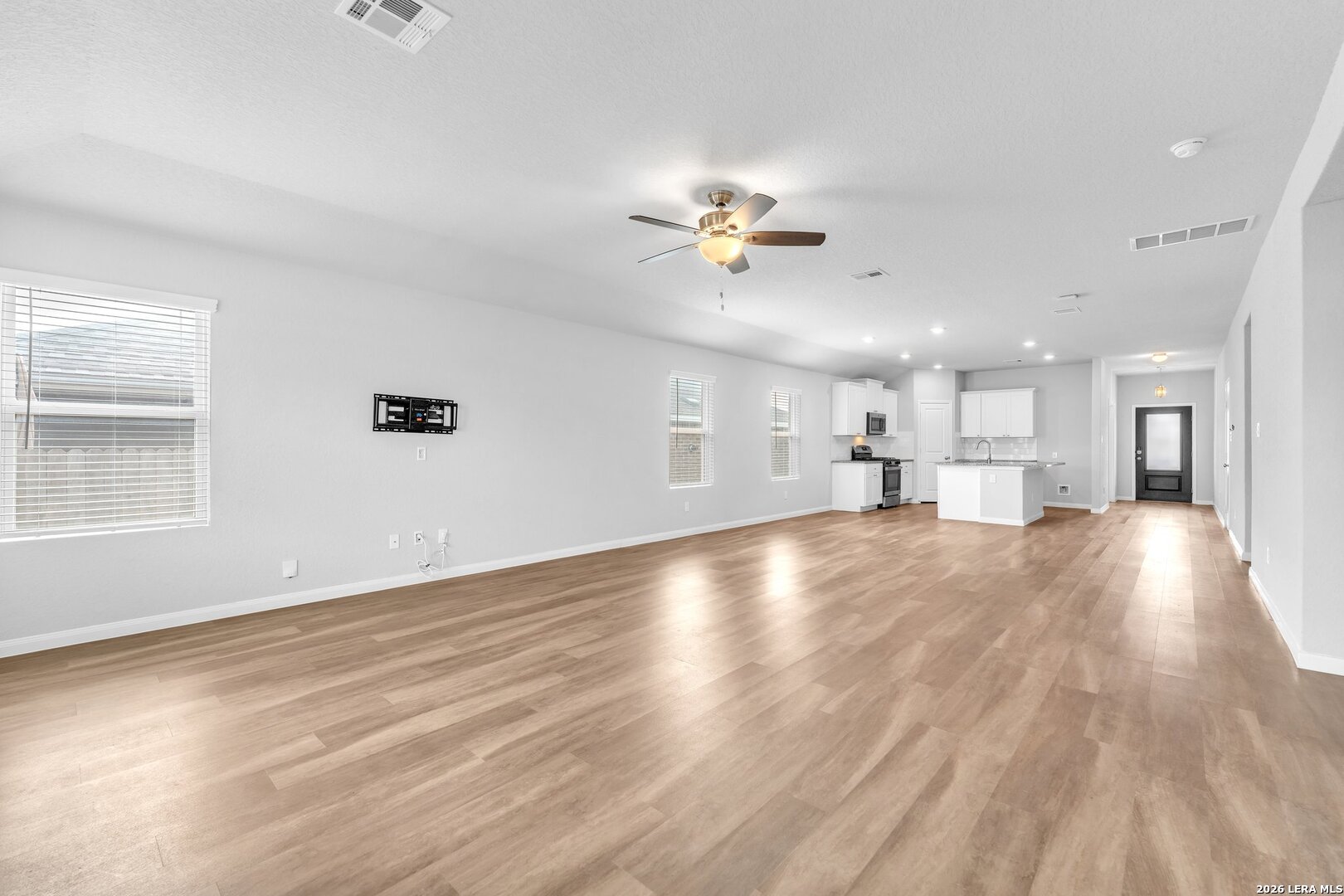 1044 Raceland San Antonio TX 78245