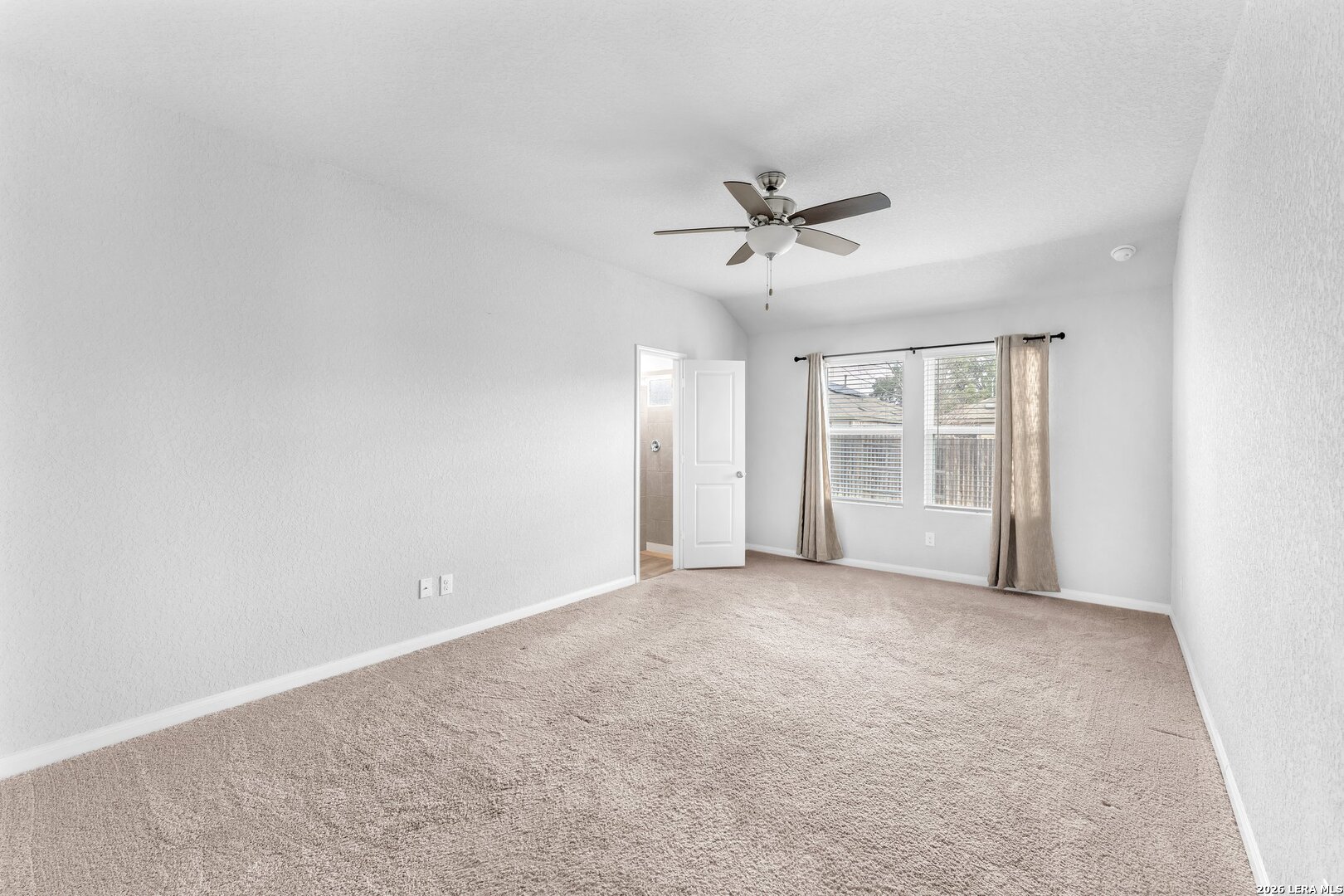 1044 Raceland San Antonio TX 78245