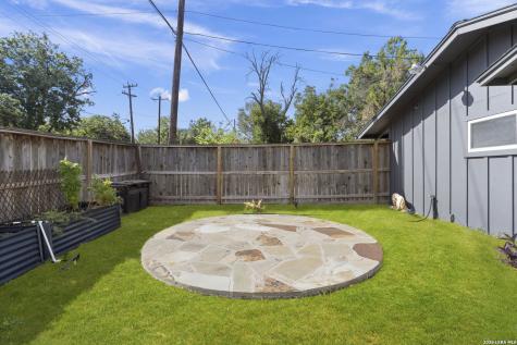 2126 E Lawndale San Antonio TX 78209