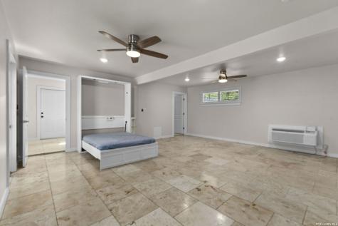 2126 E Lawndale San Antonio TX 78209