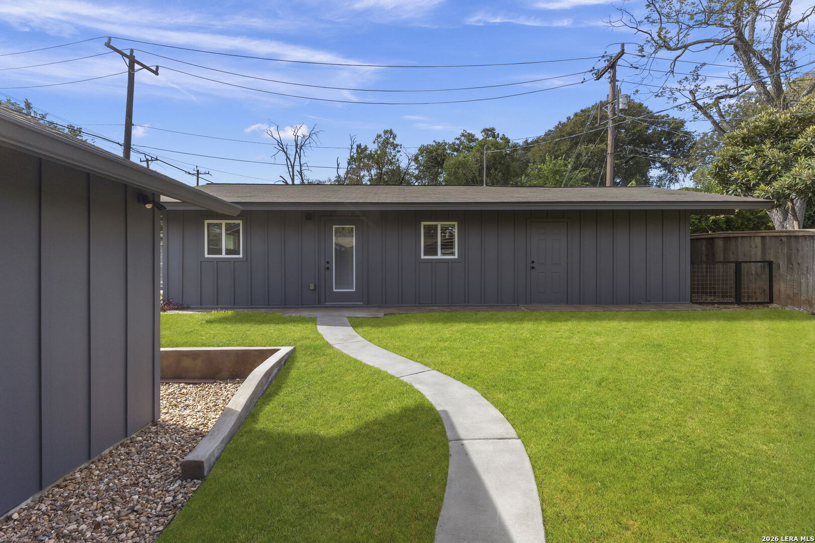 2126 E Lawndale San Antonio TX 78209
