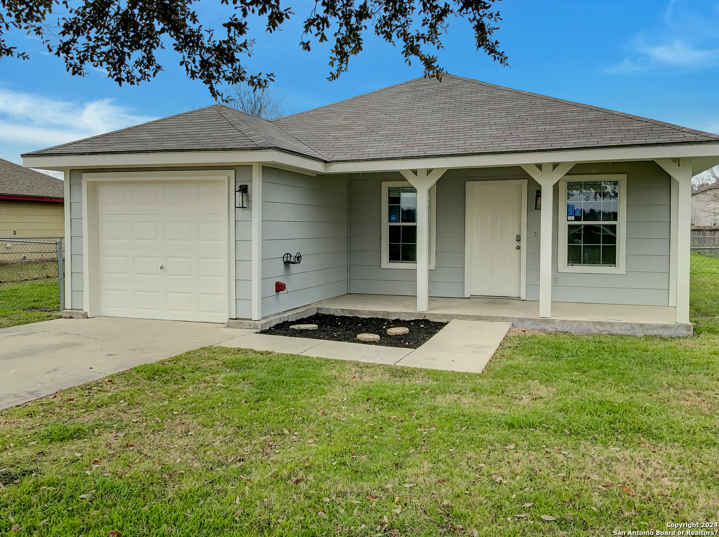 606 E Baxter Street Seguin TX 78155