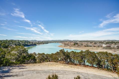 253 Water Crest Pipe Creek TX 78063