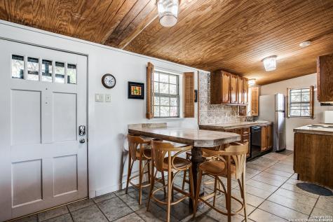 253 Water Crest Pipe Creek TX 78063