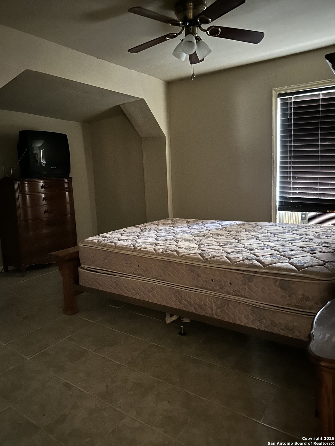 423 Burton Avenue San Antonio TX 78221