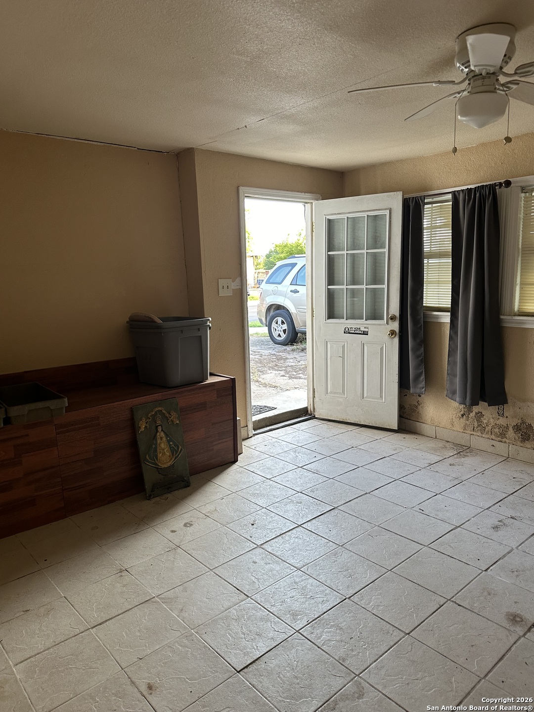 423 Burton Avenue San Antonio TX 78221