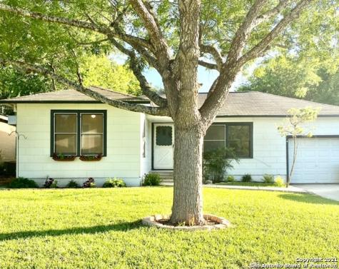 260 S Walnut Avenue New Braunfels TX 78130
