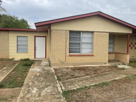 331 E Villaret Boulevard San Antonio TX 78221