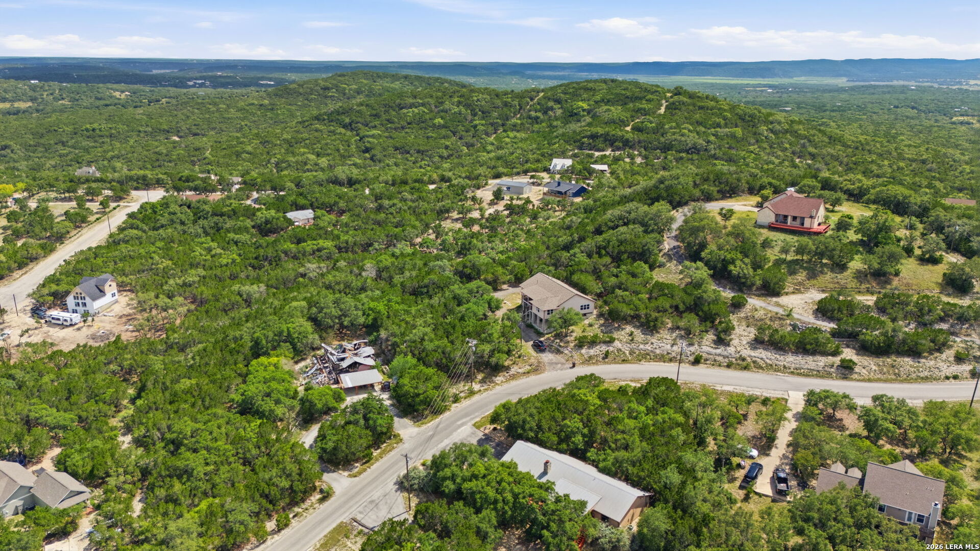 327 Lakeridge Loop Lakehills TX 78063