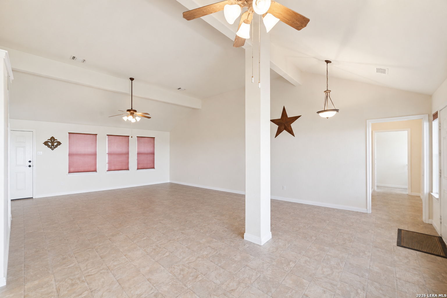 327 Lakeridge Loop Lakehills TX 78063