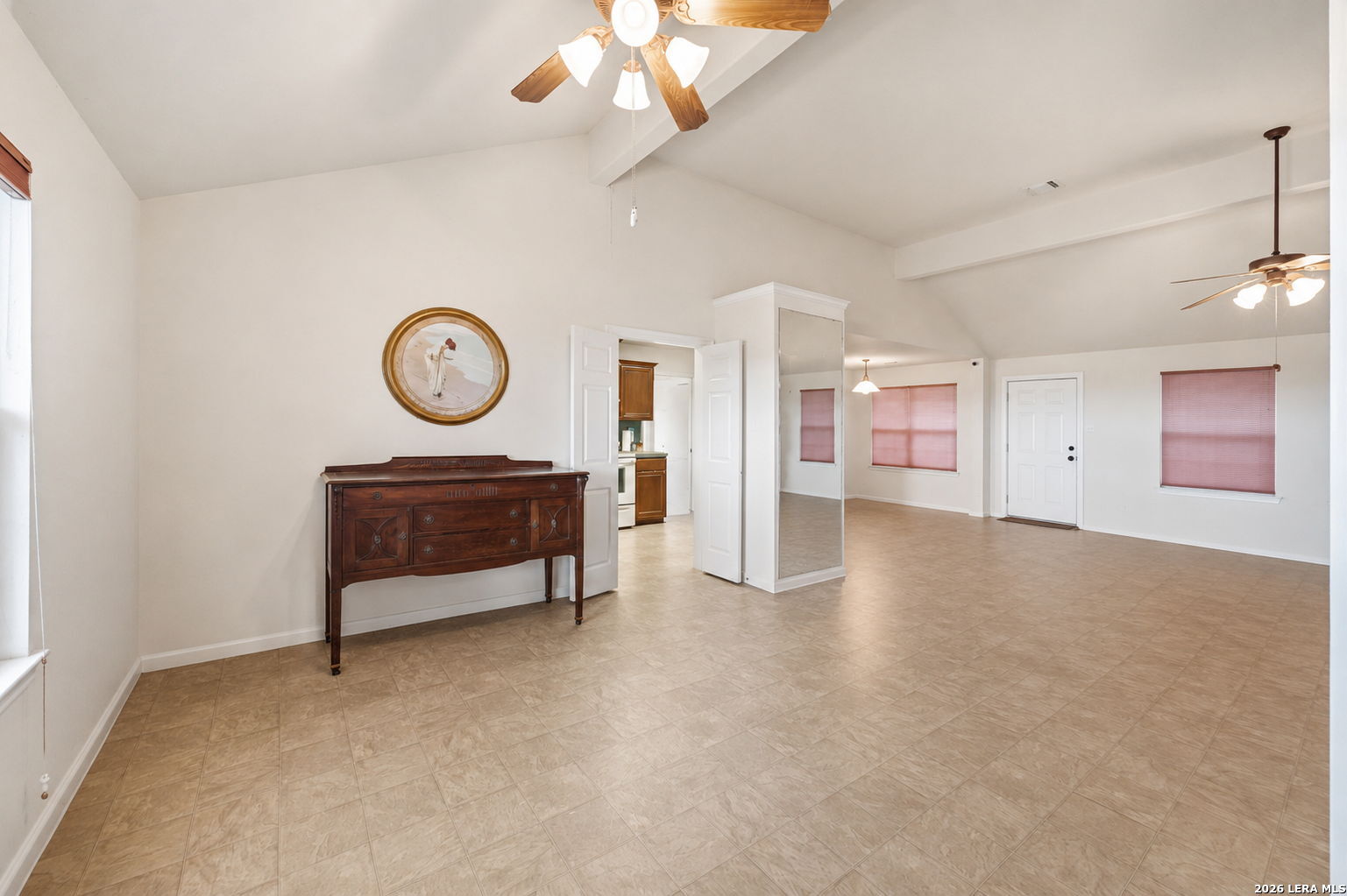 327 Lakeridge Loop Lakehills TX 78063