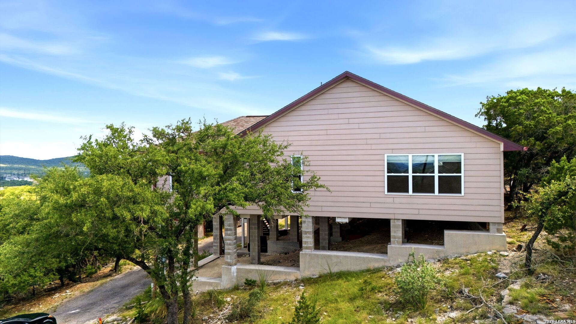 327 Lakeridge Loop Lakehills TX 78063