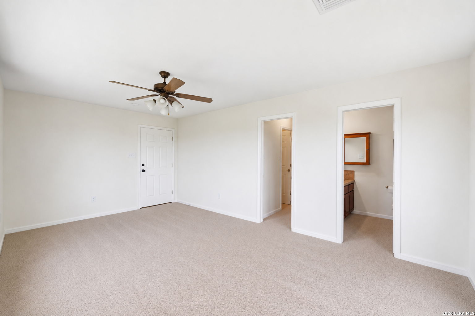 327 Lakeridge Loop Lakehills TX 78063