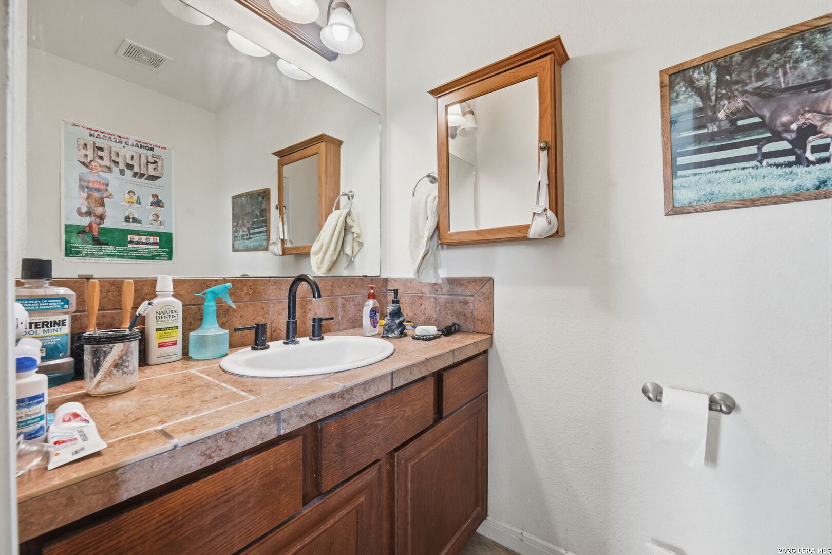 327 Lakeridge Loop Lakehills TX 78063