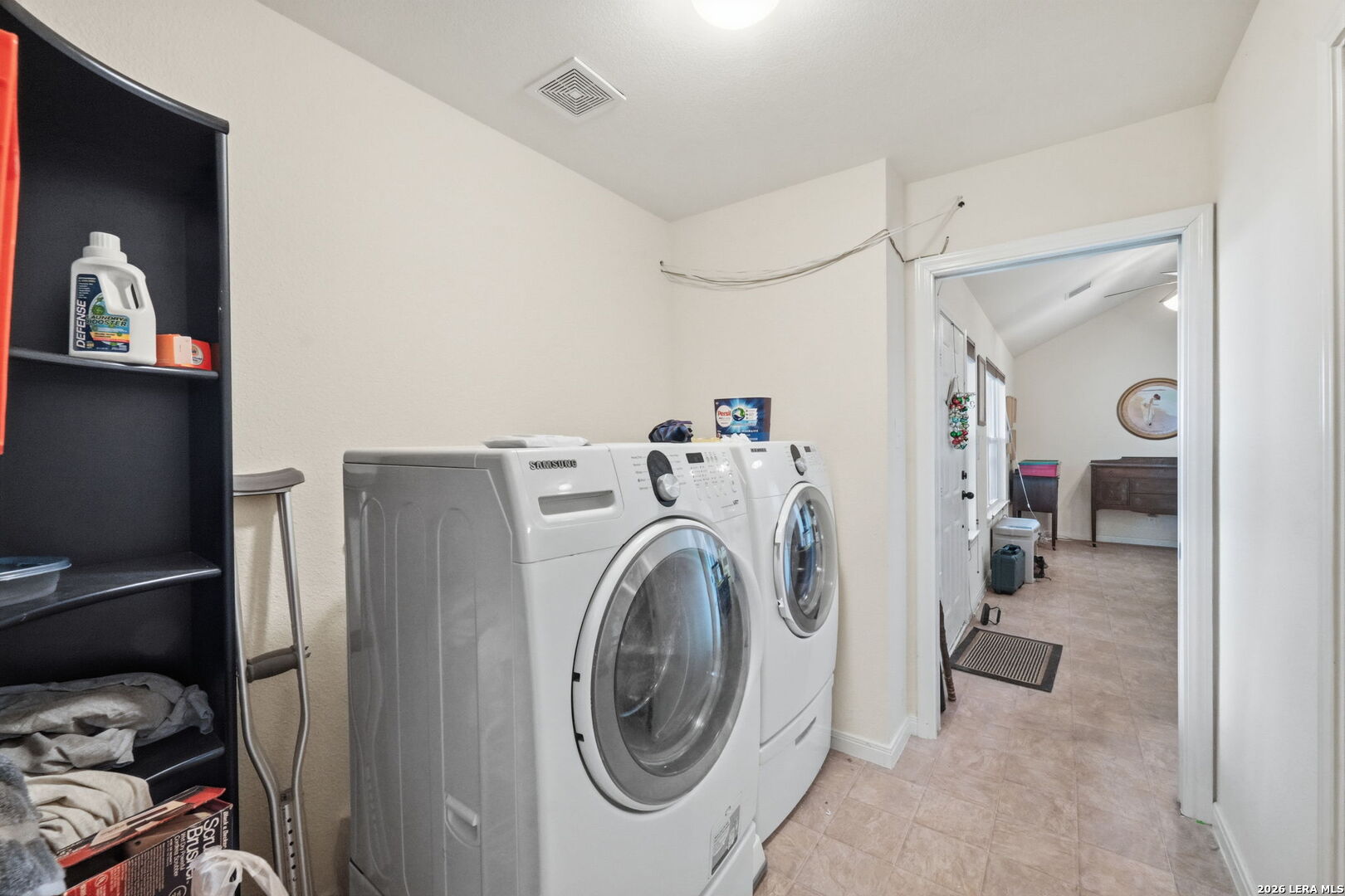 327 Lakeridge Loop Lakehills TX 78063