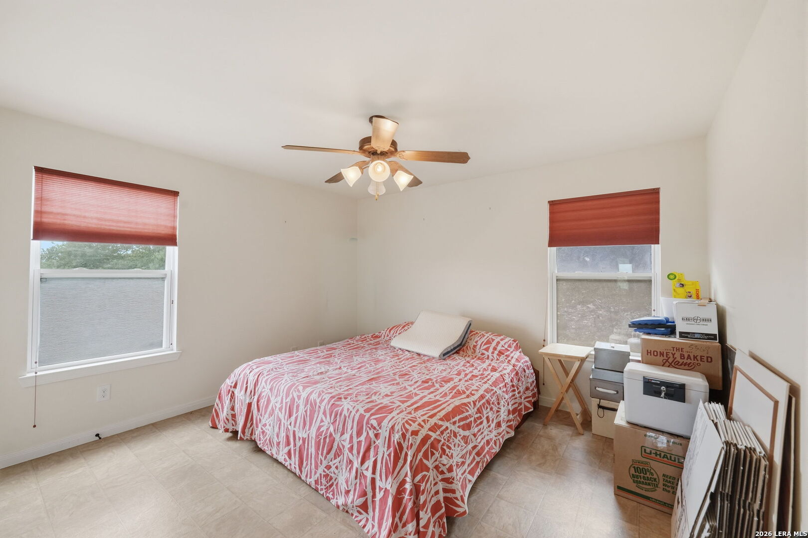 327 Lakeridge Loop Lakehills TX 78063