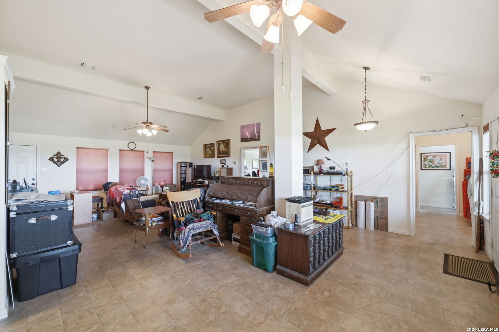 327 Lakeridge Loop Lakehills TX 78063