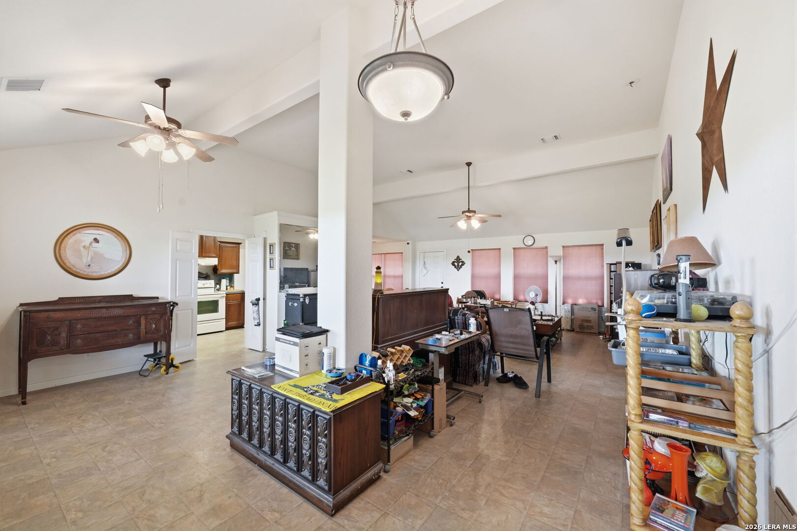 327 Lakeridge Loop Lakehills TX 78063