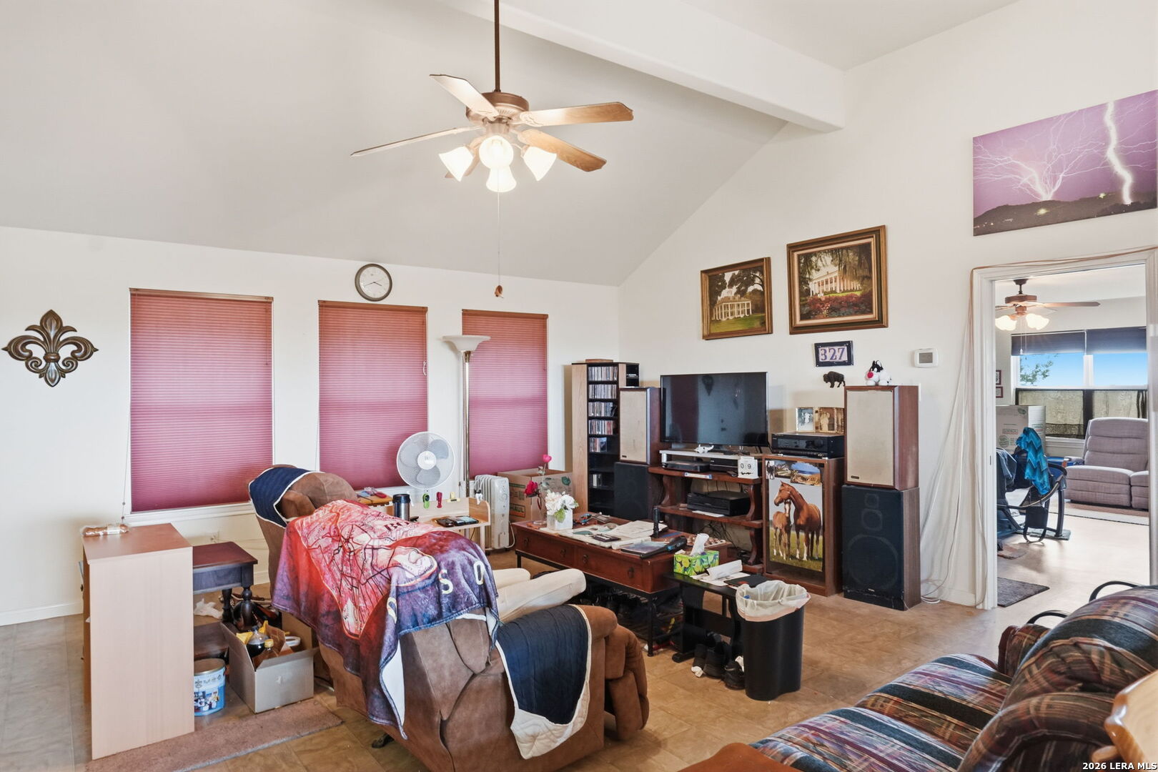 327 Lakeridge Loop Lakehills TX 78063