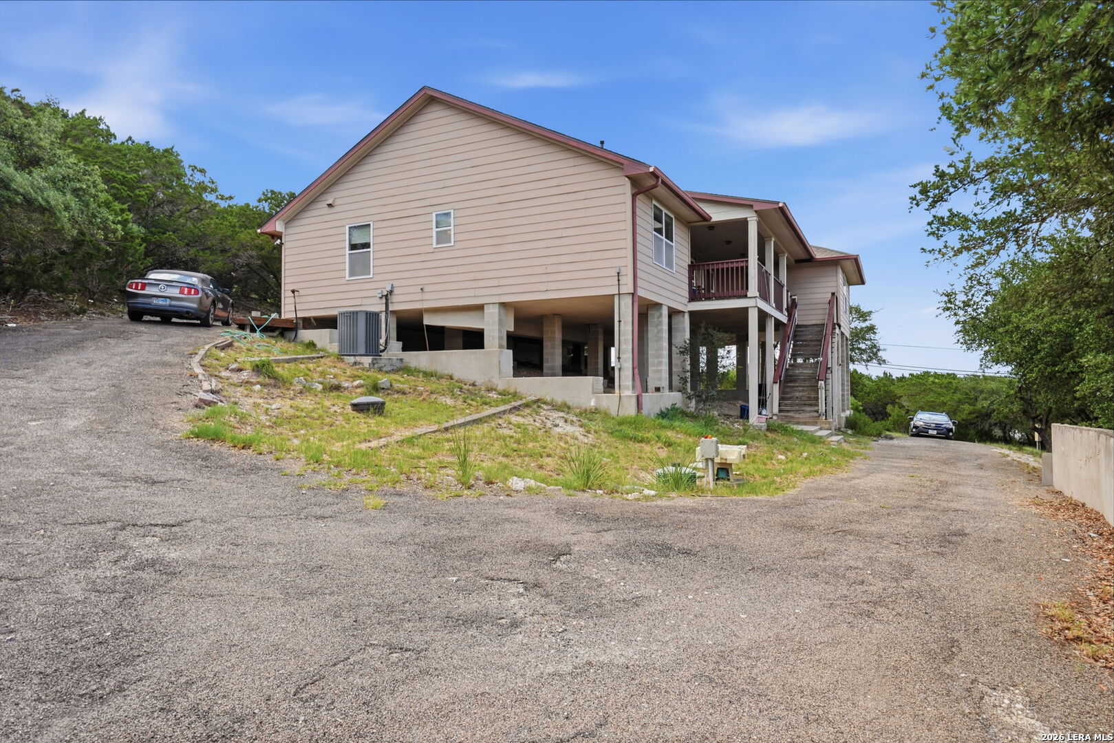 327 Lakeridge Loop Lakehills TX 78063