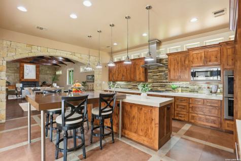 3738 Las Casitas San Antonio TX 78261