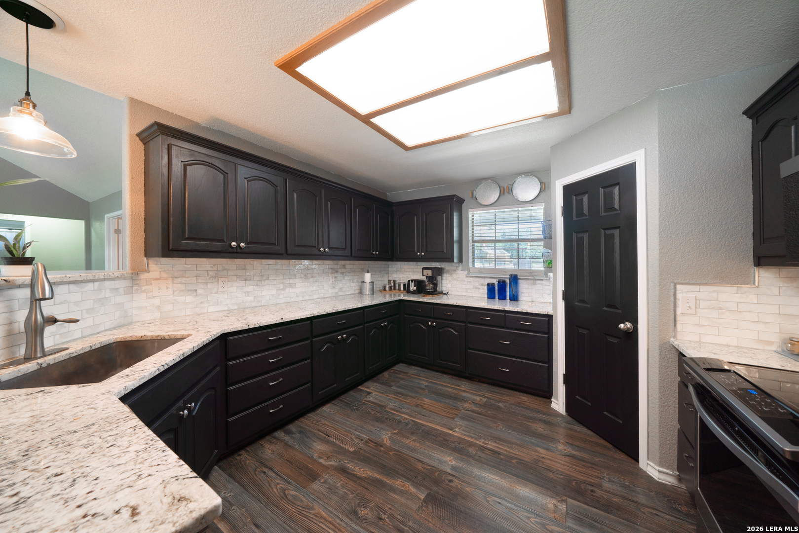 312 Rose Garden La Vernia TX 78121