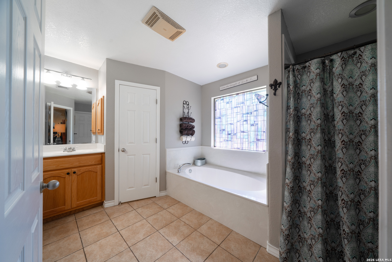 312 Rose Garden La Vernia TX 78121