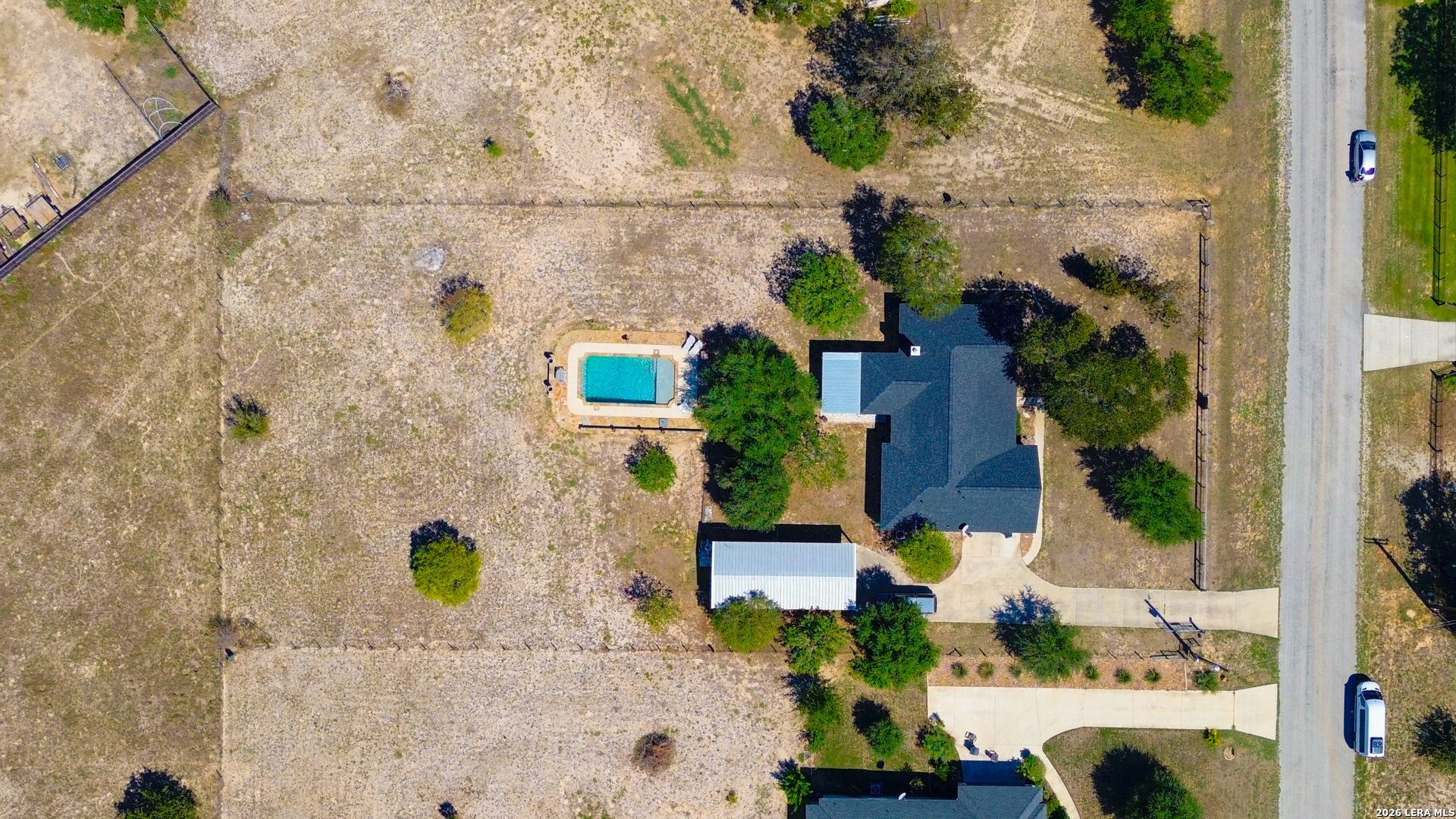 312 Rose Garden La Vernia TX 78121