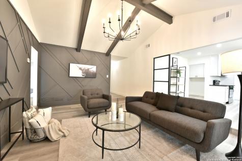 12111 El Sendero Street San Antonio TX 78233