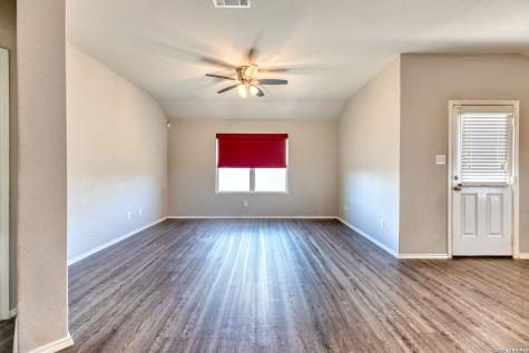2370 Bullfinch New Braunfels TX 78130