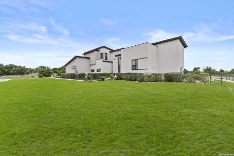 1347 Bordeaux Lane New Braunfels TX 78132