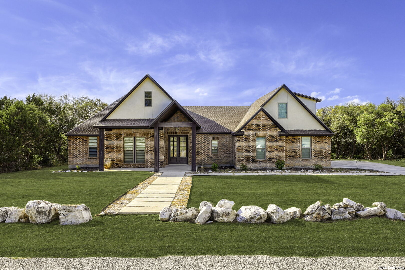 827 County Road 2801 E Mico TX 78056
